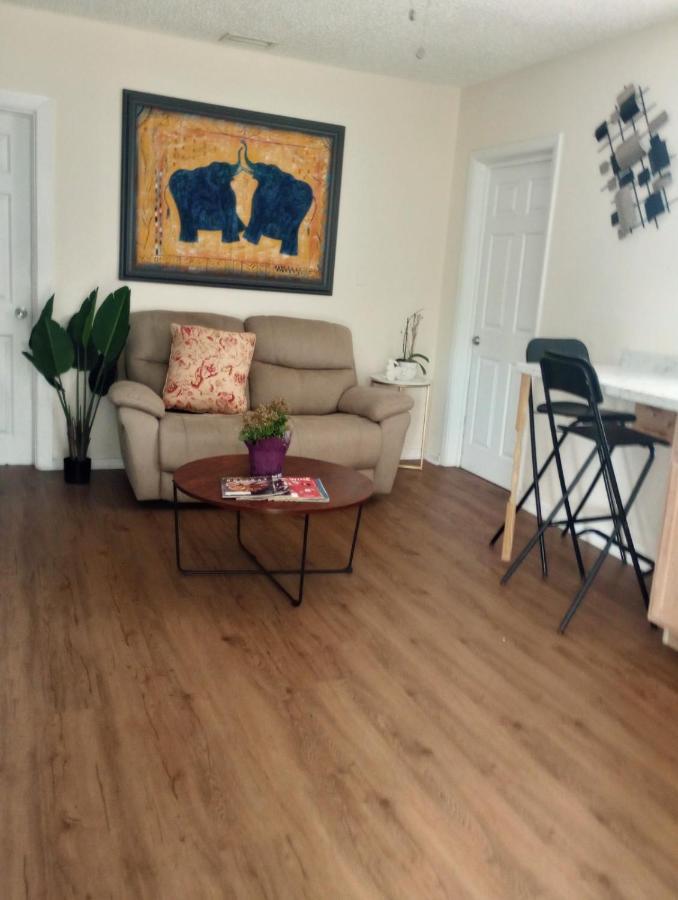 Sunshine Apartment St. Petersburg Ngoại thất bức ảnh