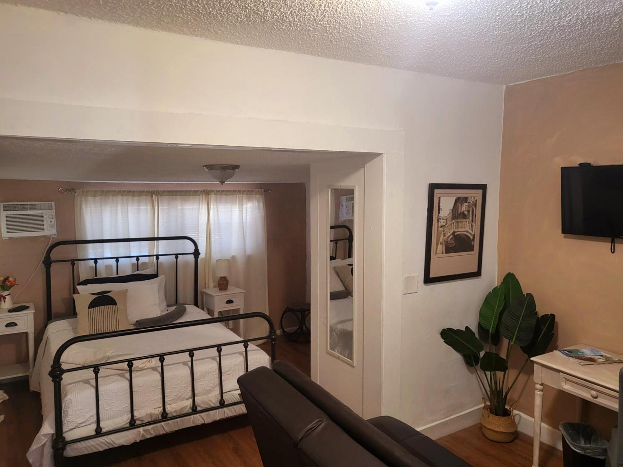 Sunshine Apartment St. Petersburg Ngoại thất bức ảnh